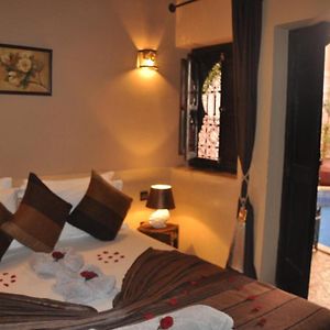 Camera standard con letto king size